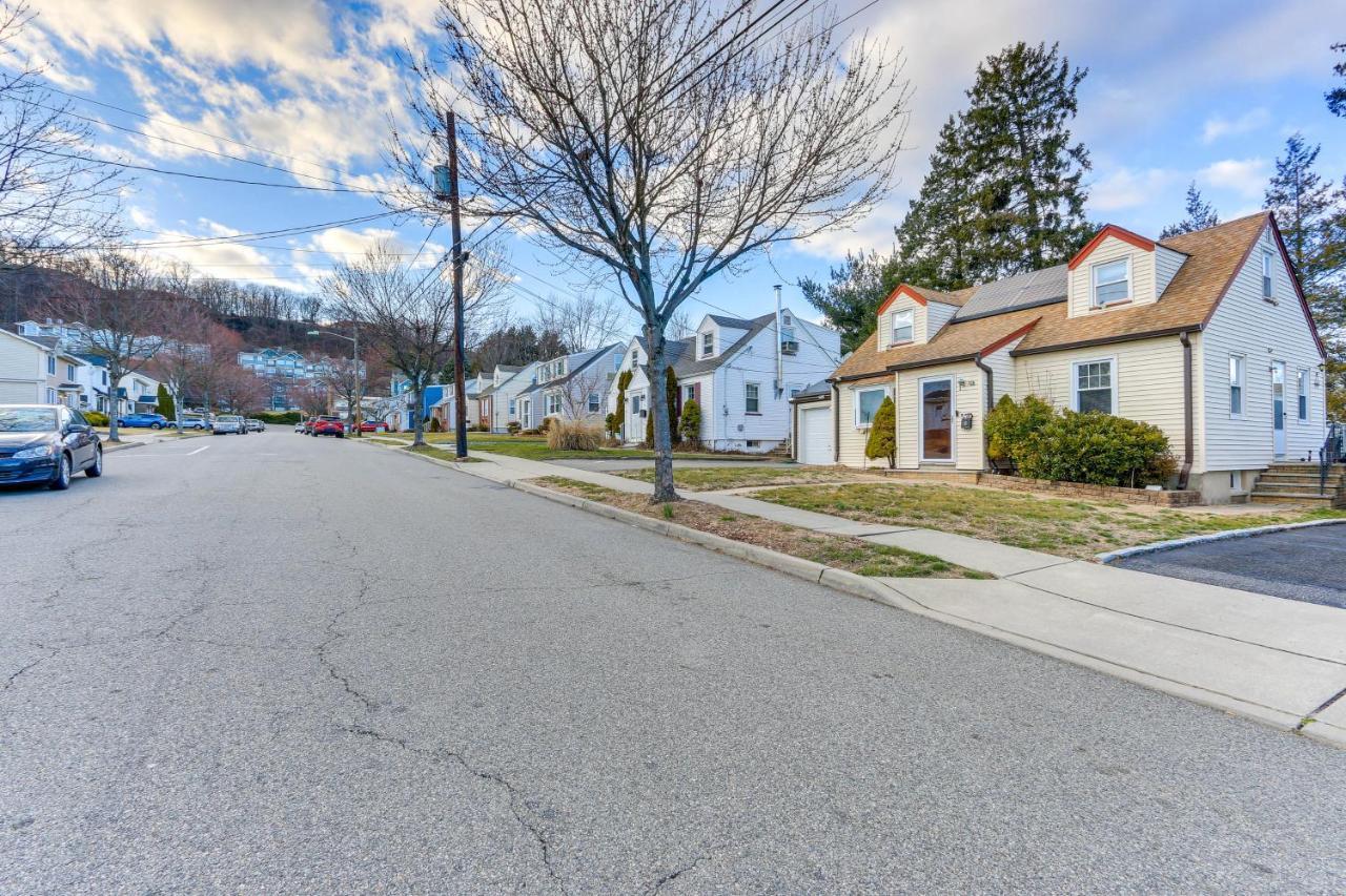 Quaint Clifton Home About 20 Mi To Manhattan! ภายนอก รูปภาพ